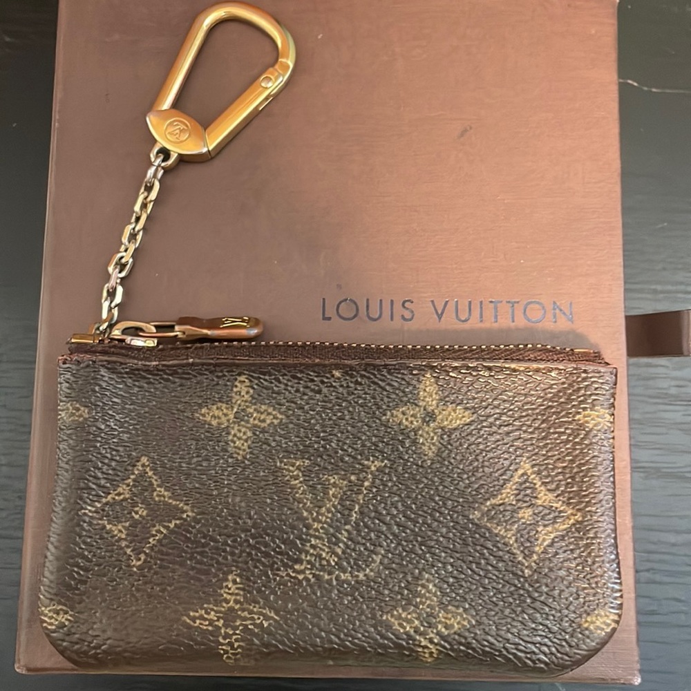 Louis Vuitton key cles pouch
